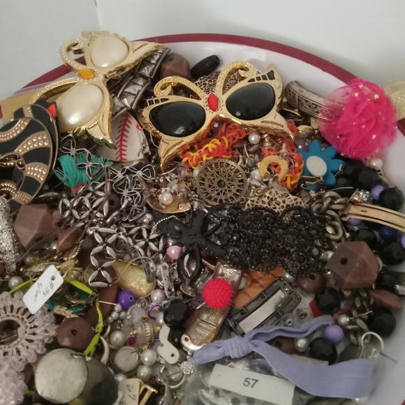 4lbs Scrape Jewelry Lot, for jewelry making and Crafting - Picture 6 of 10